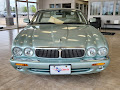 2000 Jaguar XJ8 Base