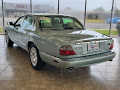 2000 Jaguar XJ8 Base